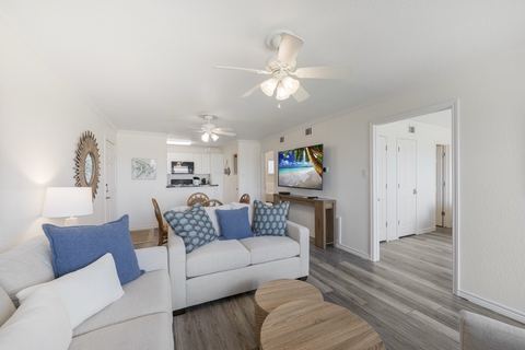 Beachhead 502 kitchen
