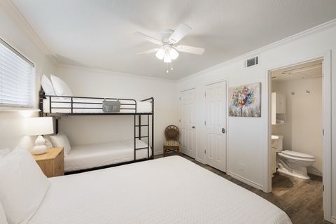 Beachhead 502 bedroom with bunks