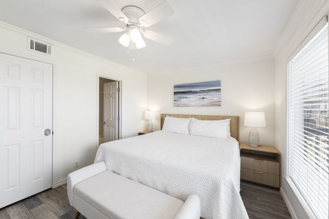 Beachhead 502 king bedroom